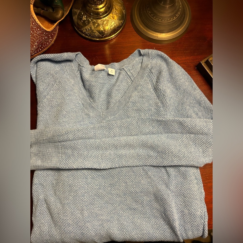 New Gap baby blue knit top women’s size small